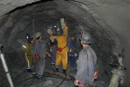 民勤工程爆破中的危险因素分析以及应对工程爆破危险的措施